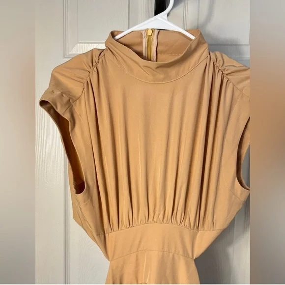 NWT Commense tan Pleated Ruched Maxi Gown - Picture 9 of 10